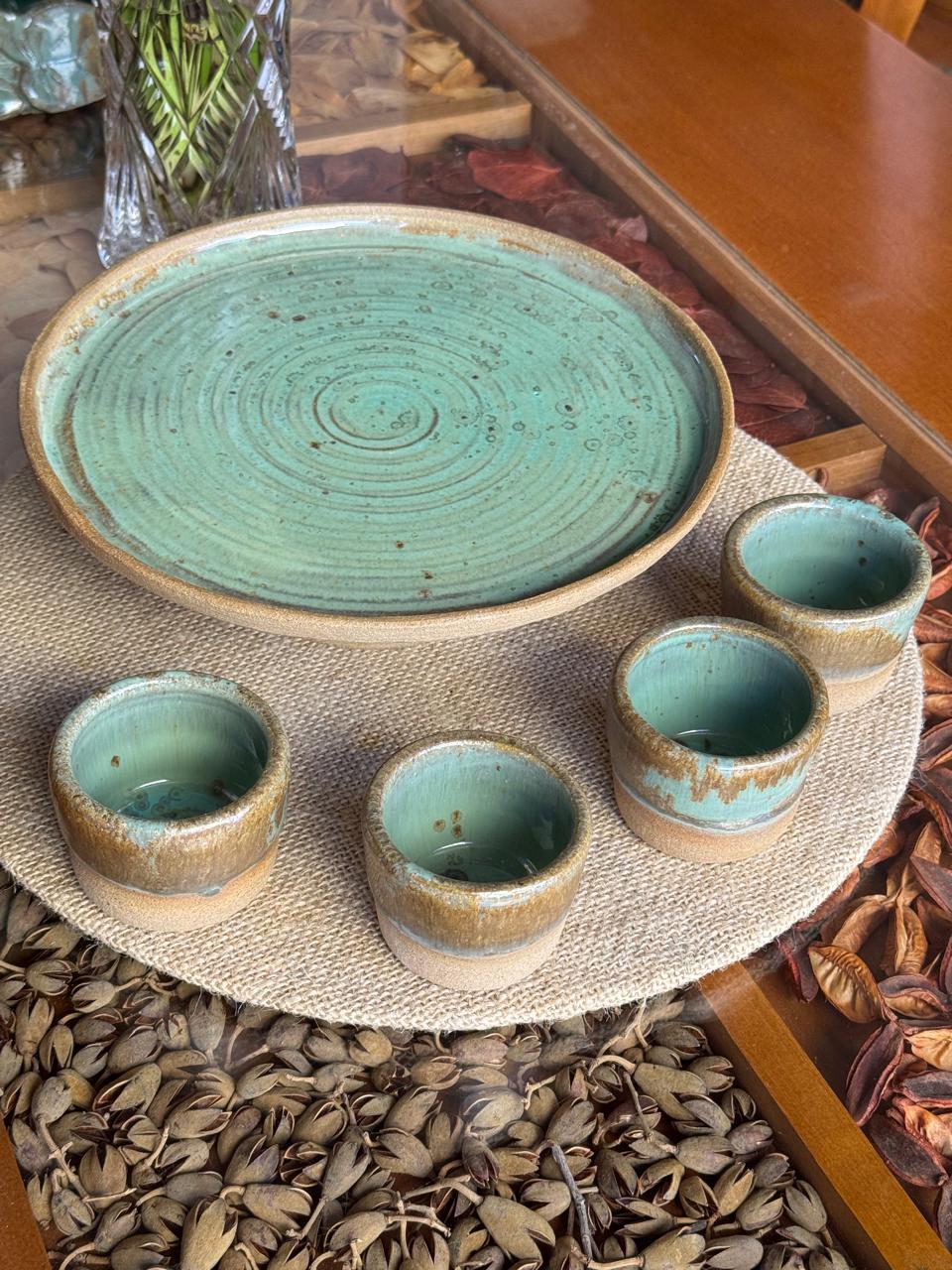 Conjunto Boleira  + 4 Copinhos de Café